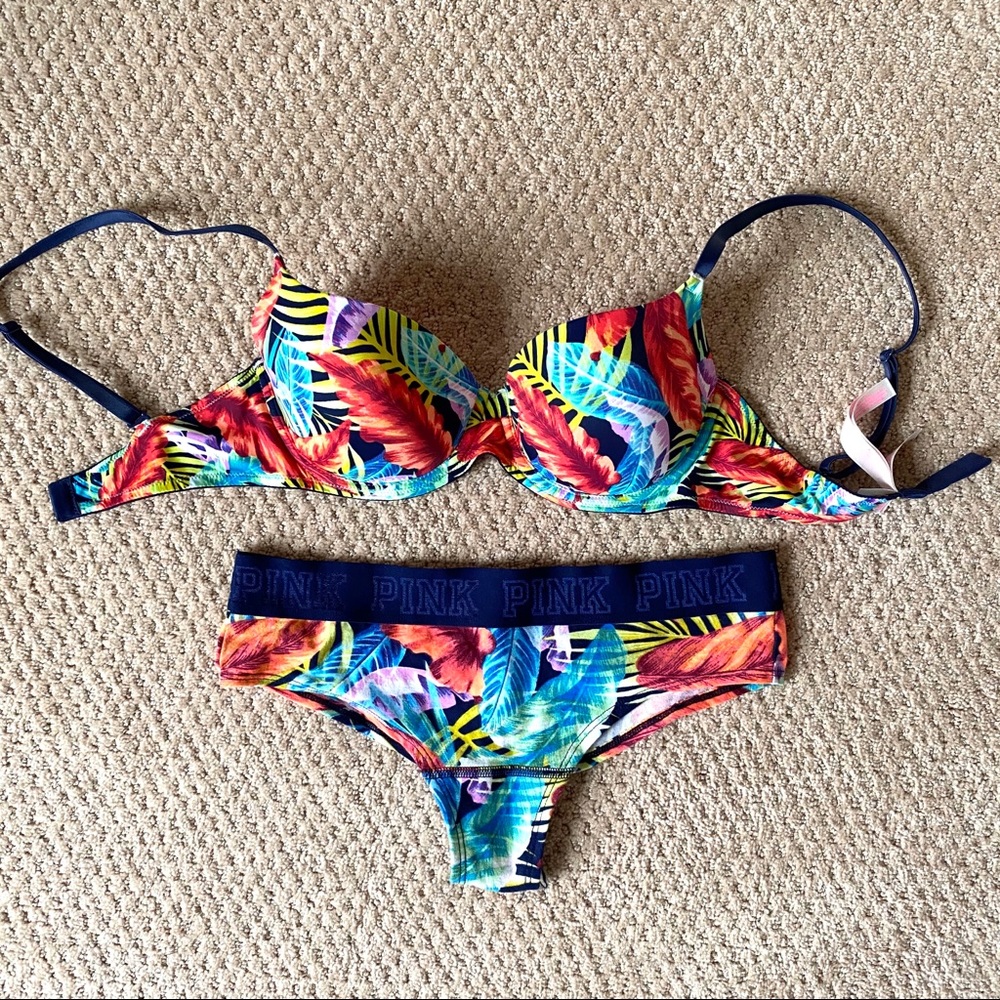 🚫SOLD Ⓜ️ercari VS PINK Bra & Panty Set 32D M